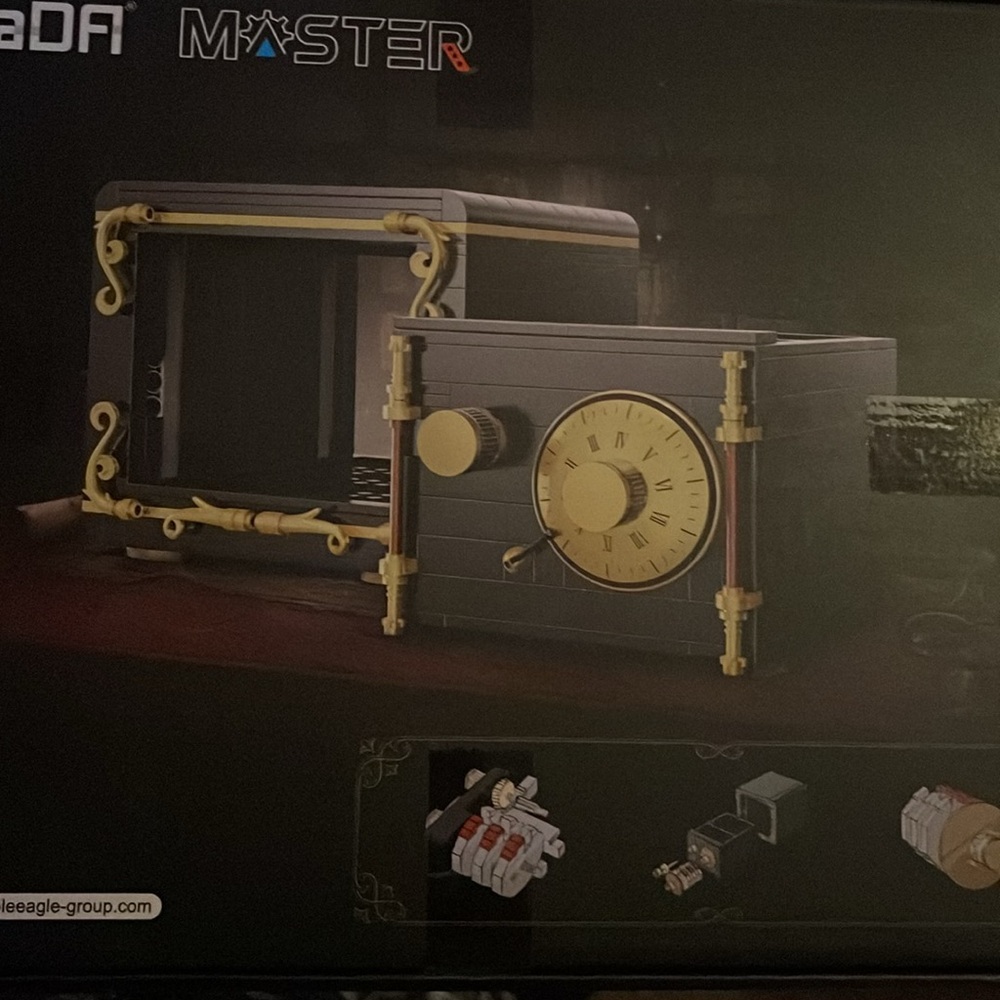 CaDA Master Safe Building Set - Picture 3 of 3